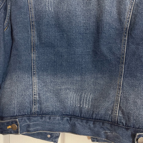 Ashley Vintage Charm Fur lined Jean Jacket. Women’s Medium - Picture 9 of 15